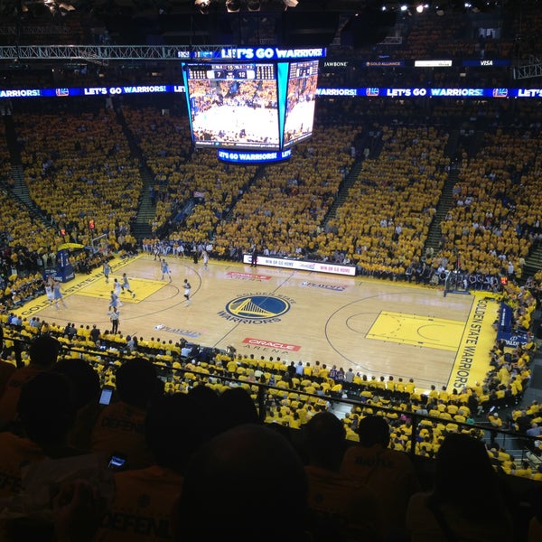 5/3/2013 tarihinde Adreinne W.ziyaretçi tarafından Oakland Arena'de çekilen fotoğraf