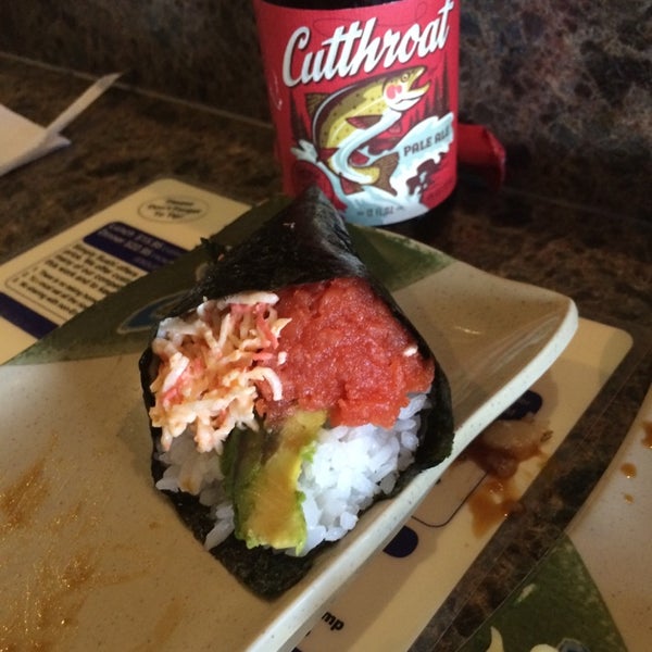 6/30/2014 tarihinde Ashley P.ziyaretçi tarafından Simply Sushi'de çekilen fotoğraf