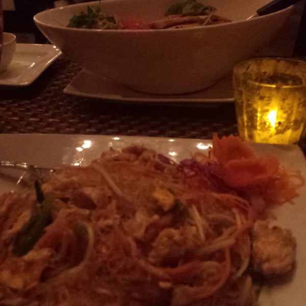 Pad Thai and the glass noodles. Intimate atmosphere