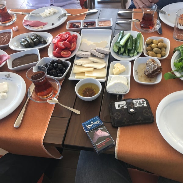 Das Foto wurde bei Erdilli Gourmet Slow Food von Alpcan A. am 9/13/2017 aufgenommen