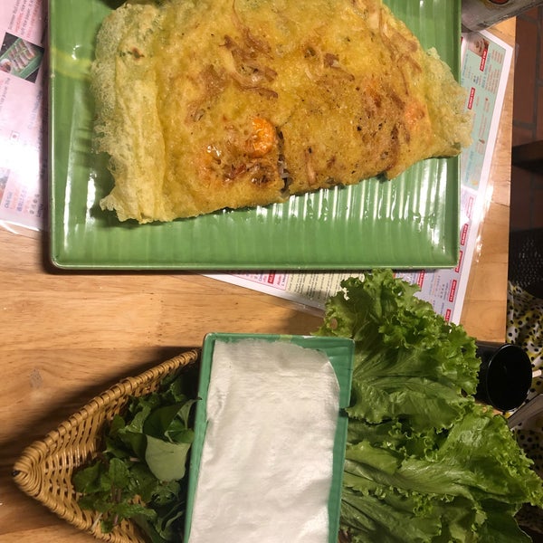 Снимок сделан в Thìa Gỗ Restaurant Da Nang пользователем HAROLD M. 6/9/2019