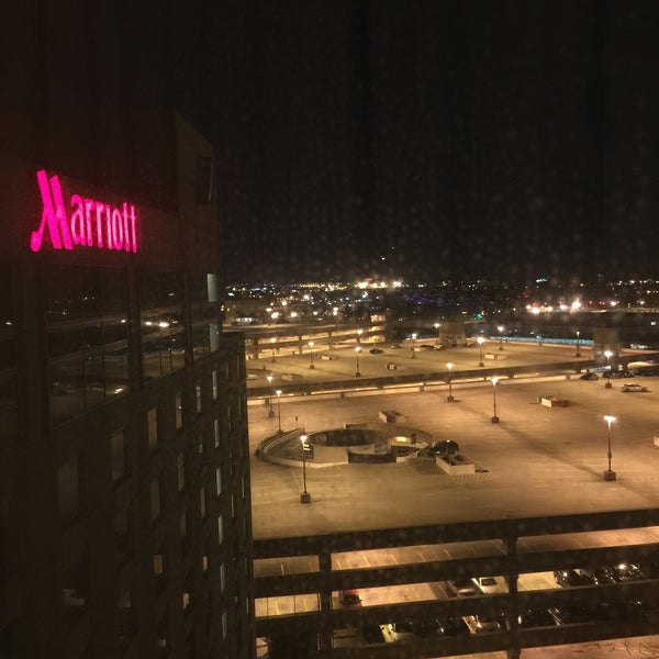 Foto tirada no(a) Philadelphia Airport Marriott por Brad E. em 1/1/2015