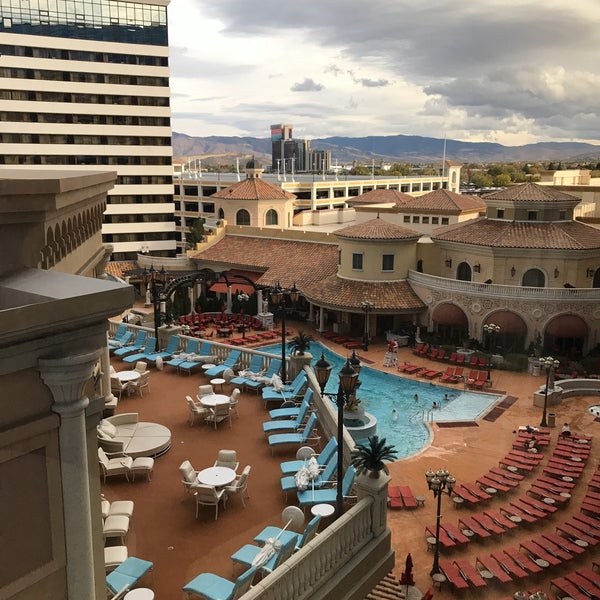 Photo taken at Peppermill Resort Spa Casino by lee u. on 10/19/2019