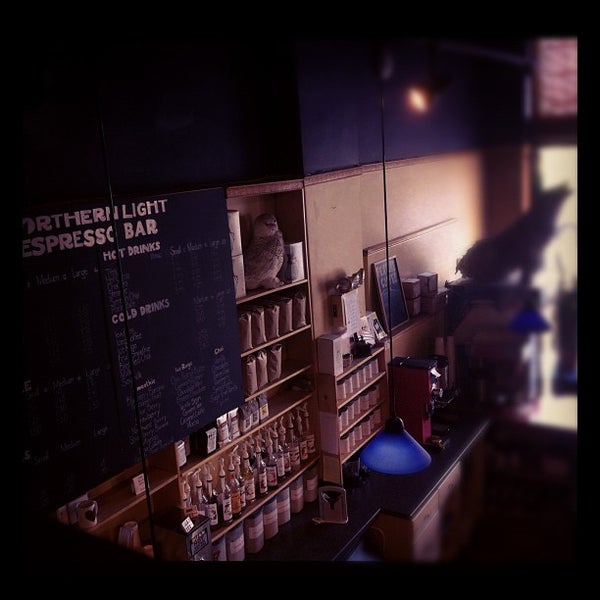Снимок сделан в Northern Light Espresso Bar &amp; Cafe пользователем Nick S. 9/30/2012