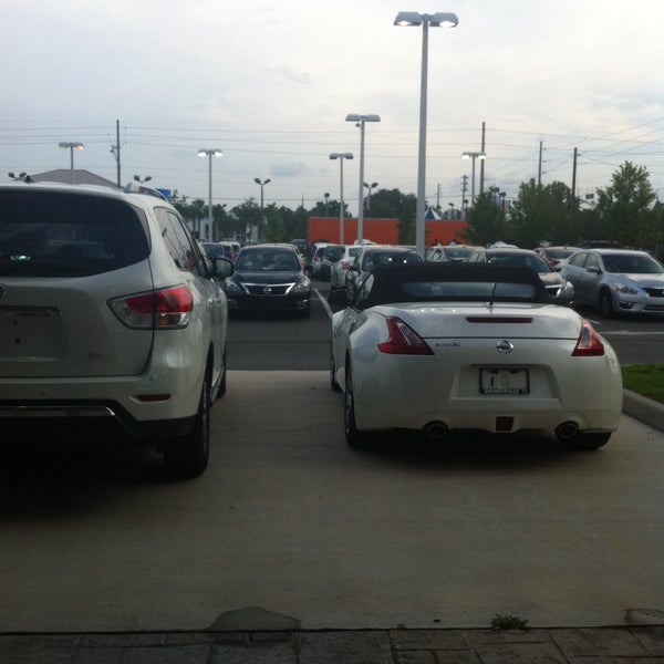 Gainesville Nissan Car Dealership in Gainesville