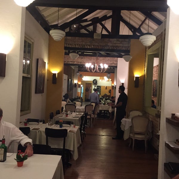 Das Foto wurde bei Zeffiro Restaurante von Marcelo M. am 3/4/2015 aufgenommen