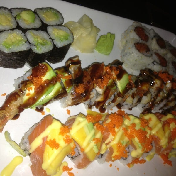 Снимок сделан в Fusion Fire Asian Fondue &amp; Sushi Bar пользователем Mark T. 2/2/2013