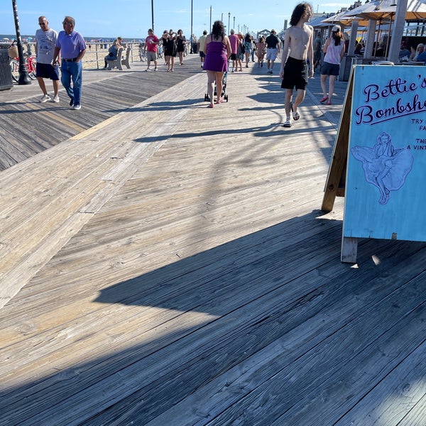 9/4/2021 tarihinde Rob P.ziyaretçi tarafından Asbury Park Boardwalk'de çekilen fotoğraf