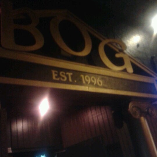Foto tirada no(a) Bar Of The Gods (BOG) por Jamie Stewart E. em 10/19/2012