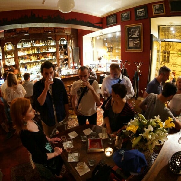 Spirit bar. Бара спирит. Spiritory bar bar фото. Баре spirit. Бар подвал кузнецкий мост.