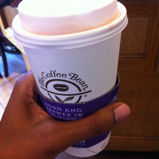 Photo taken at The Coffee Bean &amp; Tea Leaf by Kerry A. on 10/30/2012