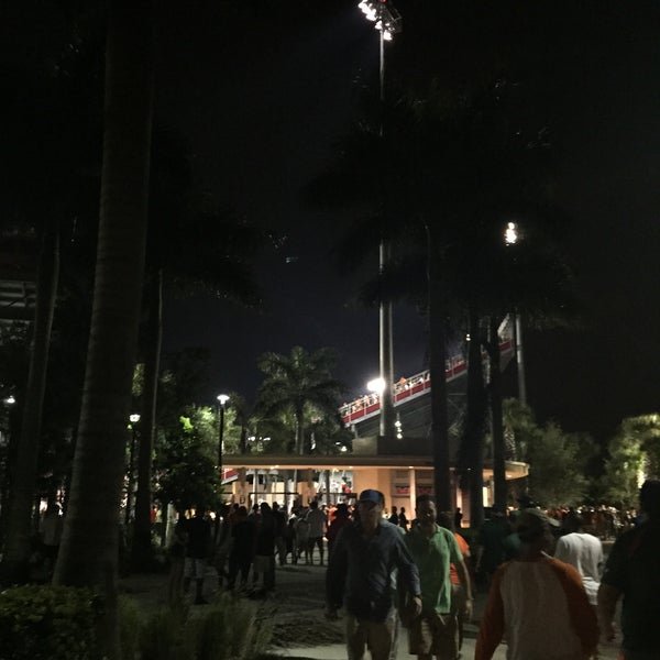 Foto tomada en FAU Football Stadium  por Harry C. el 9/12/2015