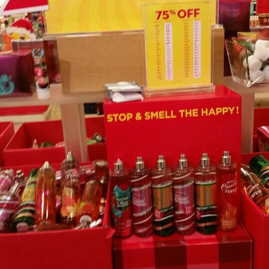 Bath Body Works Cosmetics Shop In Waterloo