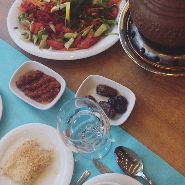 Photo taken at Mavi Yeşil Restaurant by Özge G. on 5/23/2019