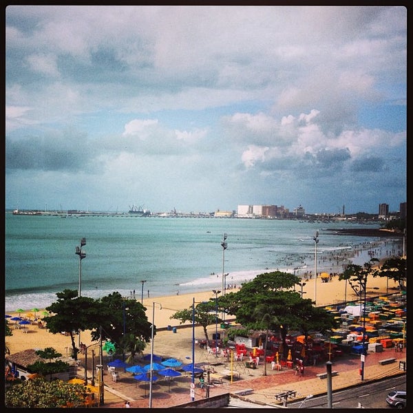 รูปภาพถ่ายที่ Hotel Luzeiros โดย Rafael B. เมื่อ 5/1/2013