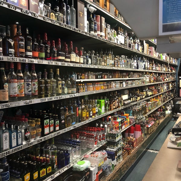 Liquor Locker Belmont Shore 6 tips from 137 visitors