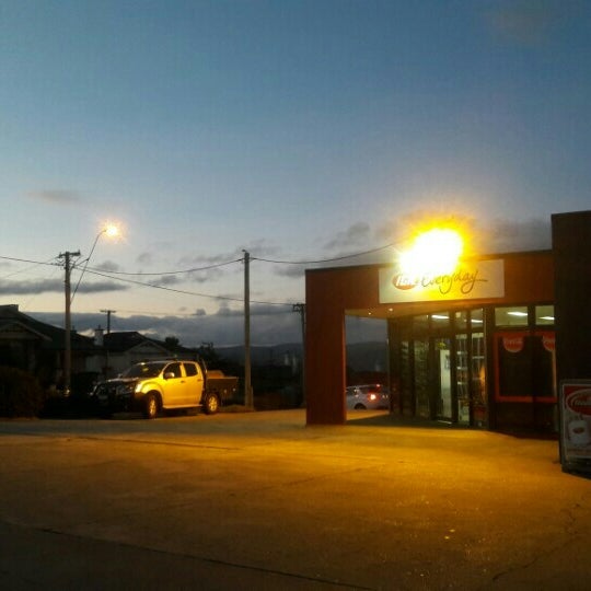 IGA Everyday Brougham Street Supermarket