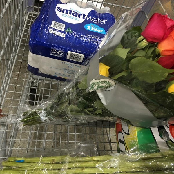 Costco Food Court Van Nuys, CA