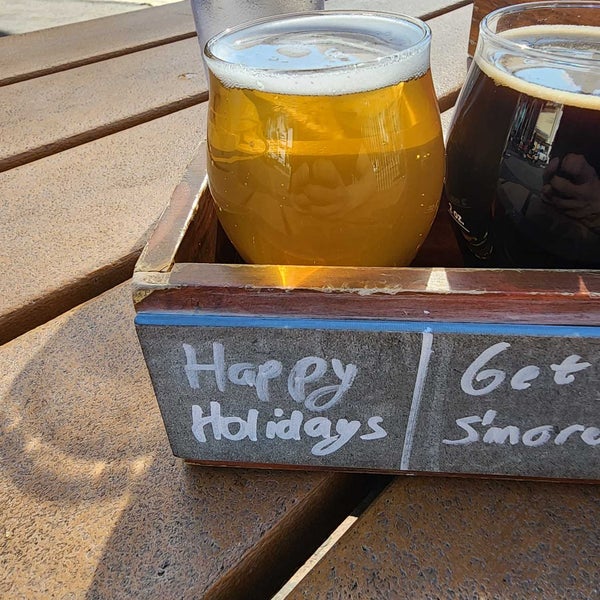 Photo taken at Tioga-Sequoia Brewing Company by Matthew D. on 3/3/2023