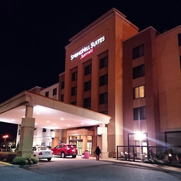 Photos At Springhill Suites By Marriott Norfolk Virginia Beach 6350 Newtown Rd