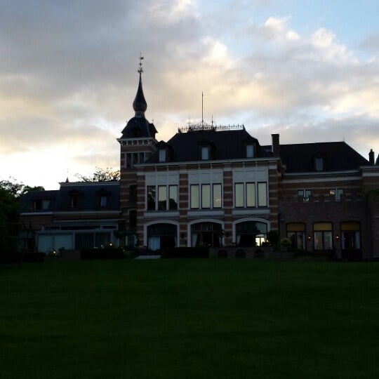 Photo taken at Kasteel Van Moerkerke by Mechele P. on 5/24/2014