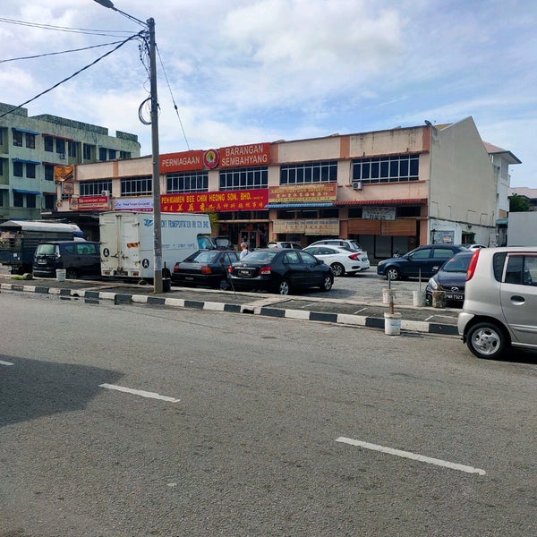 Sungai Ara Market - 6 tips from 532 visitors
