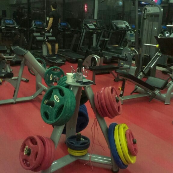 Фитнес дзержинском районе. Grand Fitness, Дзержинск. Гранд фитнес Бебеля. Grand Fitness на Бебеля 35. Гранд фитнес Дзержинск рояль.