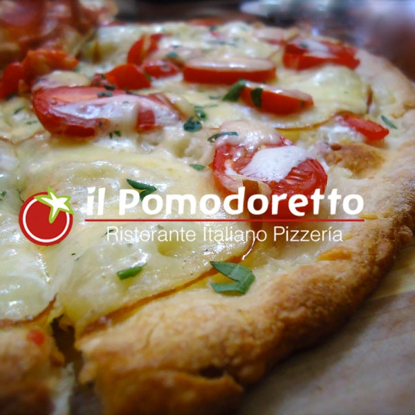 10/27/2014にPAOLETTO Restaurante Italiano PizzeríaがPAOLETTO Restaurante Italiano Pizzeríaで撮った写真