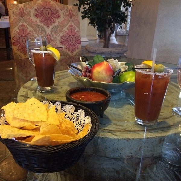 Photo taken at Hotel Encanto De Las Cruces by Mike M. on 2/1/2014