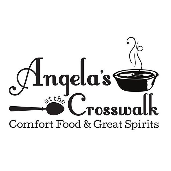 Foto tirada no(a) Angela&#39;s Crosswalk por Mike M. em 5/21/2014