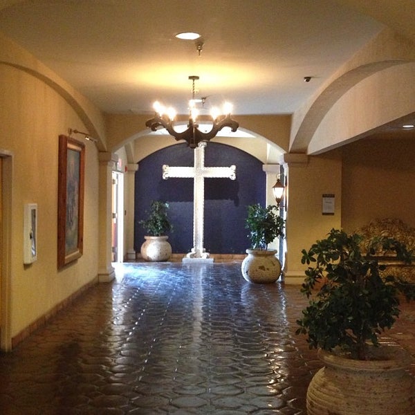 Photo taken at Hotel Encanto De Las Cruces by Mike M. on 5/17/2013