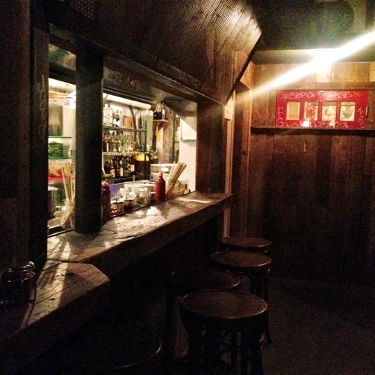 9/20/2012にLauren B.がNo Name Barで撮った写真