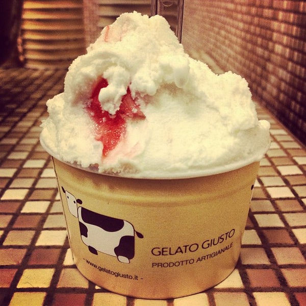 Photo taken at Gelato Giusto by artemisia on 4/26/2013