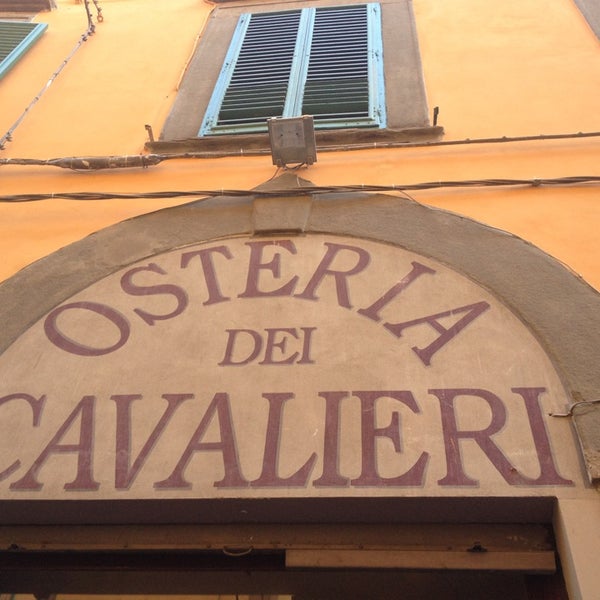 รูปภาพถ่ายที่ Osteria dei Cavalieri โดย artemisia เมื่อ 3/21/2013