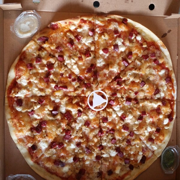 Anadolu yakasındaki en iyi pizzacılardan biri kesinlikle. Sancaktepe de pizzanın tek adresi.