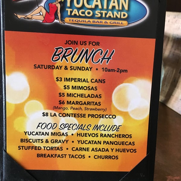 Foto tirada no(a) Yucatan Taco Stand Tequila Bar &amp; Grill por Katie C. em 12/1/2016