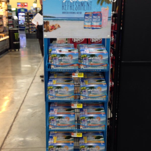 Walmart Neighborhood Market Grocery Store in Arlington