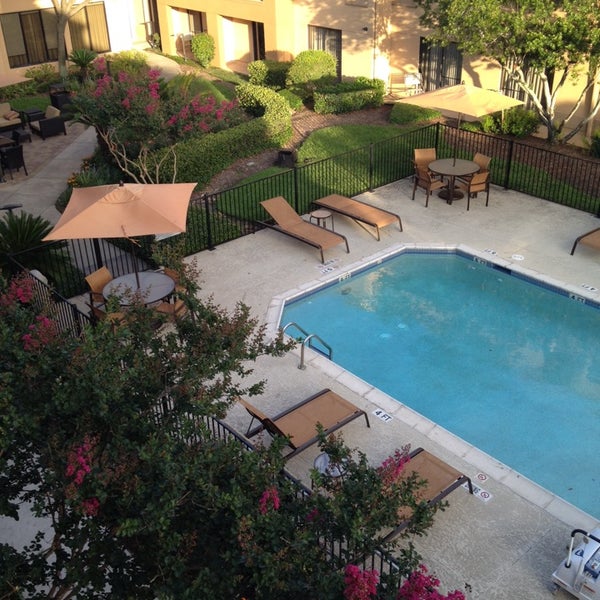 Photo taken at Courtyard by Marriott Houston Hobby Airport by Kelly G. on 6/18/2014