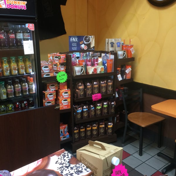 Photo taken at Dunkin&#39; by Kacey D. on 11/7/2017