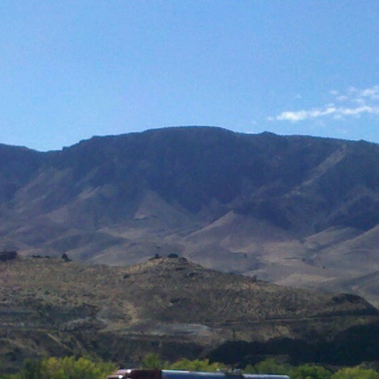 Foto diambil di Rest Area Wb Side East Of Sparks Nevada oleh Carol L. pada ...