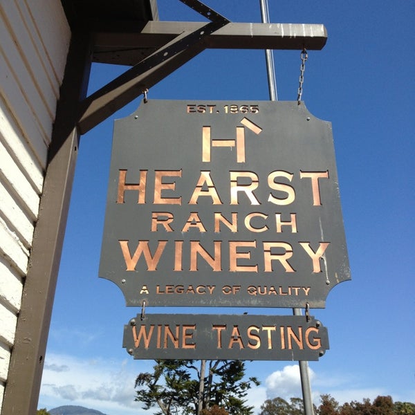 4/2/2013 tarihinde Chuck D.ziyaretçi tarafından Hearst Ranch Winery'de çekilen fotoğraf
