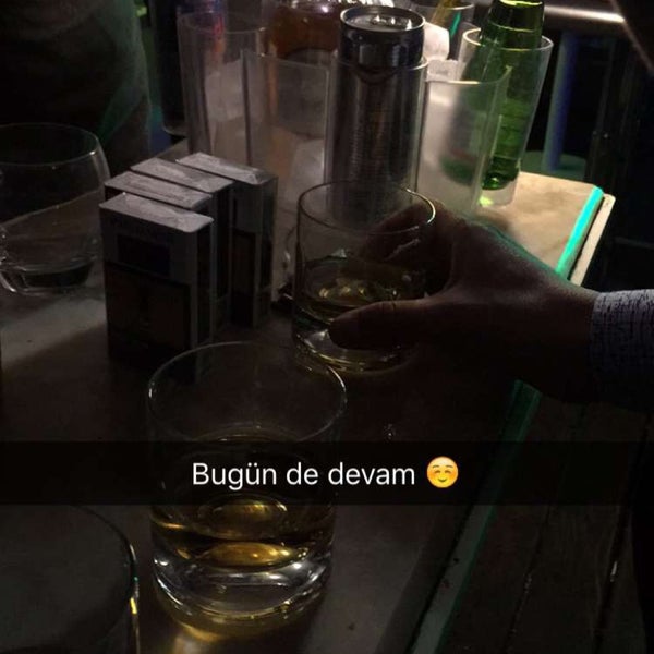 1/2/2016에 Özcan님이 I See Bar에서 찍은 사진