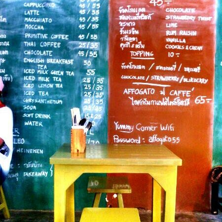 1/10/2014에 Mantana P.님이 Yummy Corner Cafe에서 찍은 사진