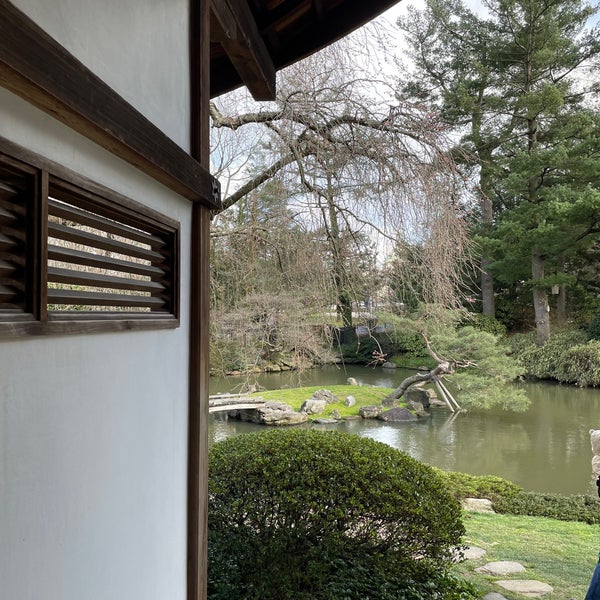 Photo taken at Shofuso Japanese House and Garden by Alan Z. on 3/26/2022