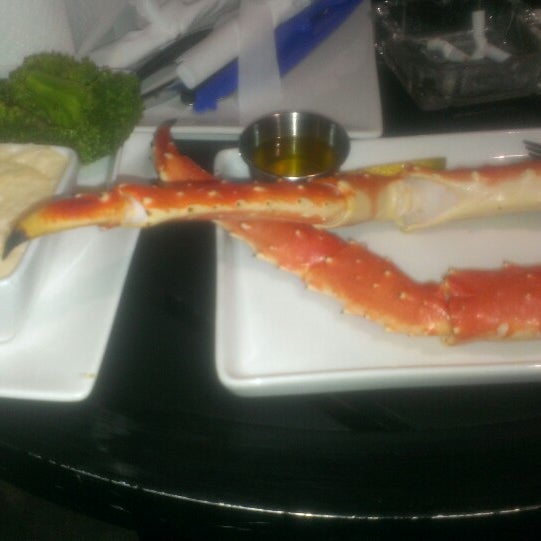 Foto diambil di The Blu Crab Seafood House &amp; Bar oleh Carolyn G. pada 2/1/2014