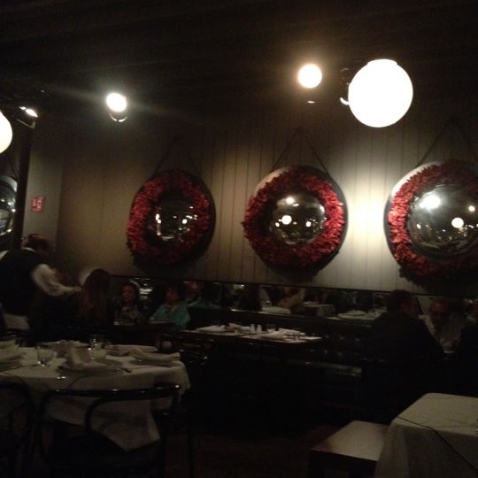 12/20/2012 tarihinde Nayelli T.ziyaretçi tarafından Central Brasserie'de çekilen fotoğraf