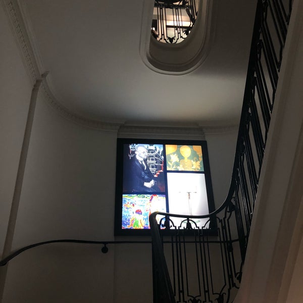 รูปภาพถ่ายที่ Neue Galerie โดย Daewook Ban เมื่อ 8/3/2018