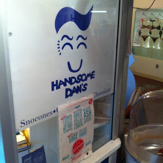 Photo taken at Handsome Dan&#39;s Stand by thecoffeebeaners on 11/10/2012