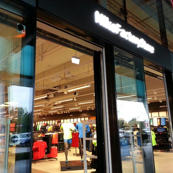 belangrijk Het hotel beschaving Nike Factory Store - Lijnden, Holanda Septentrional