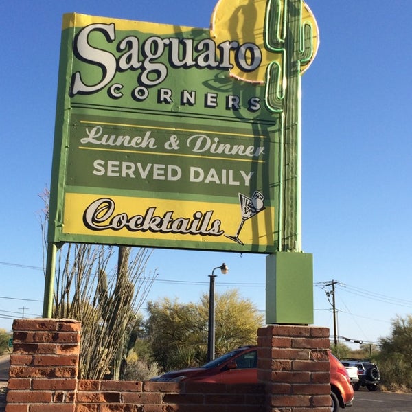 Foto scattata a Saguaro Corners Restaurant &amp; Bar da Gary M. il 5/15/2014